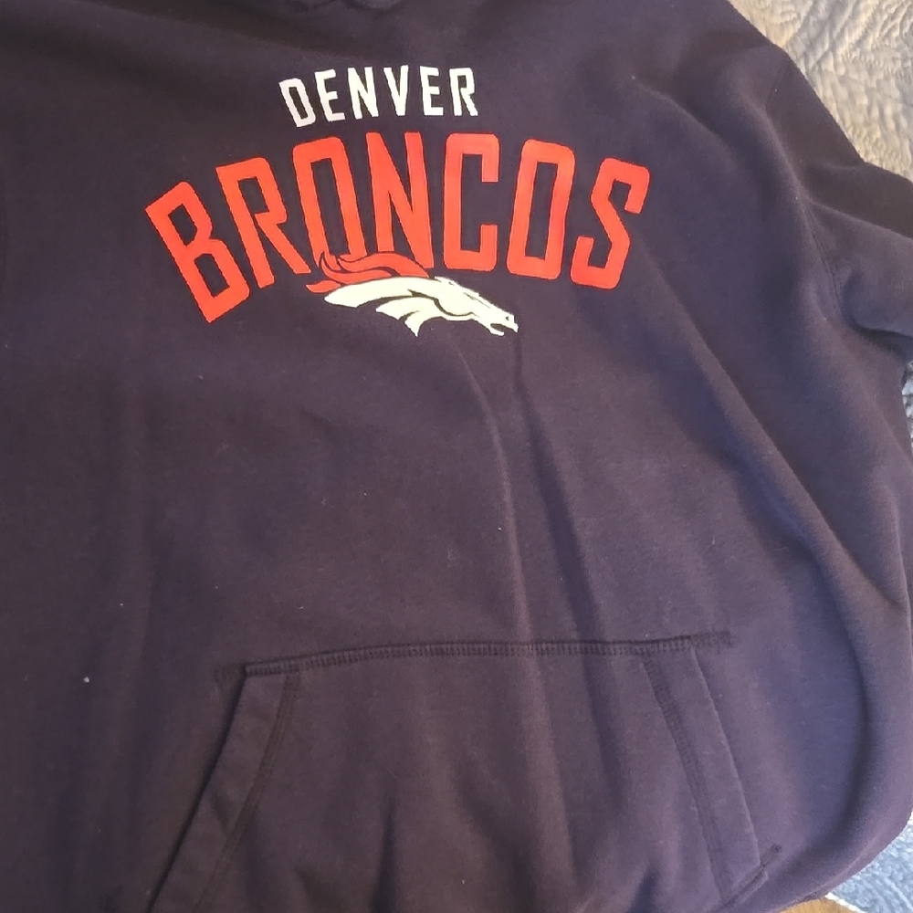 47 Brand Denver Broncos Hoodie - Picture 2 of 3